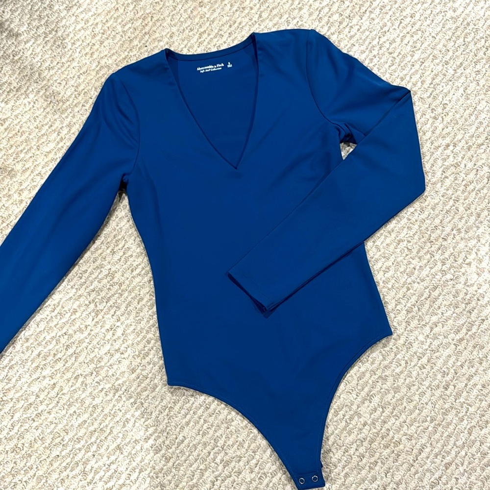Blue v-neck bodysuit